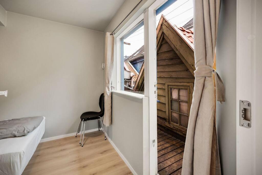 Dinbnb Homes I 4-Bedroom Historical House In Romantic Surroundings Bergen Exterior photo