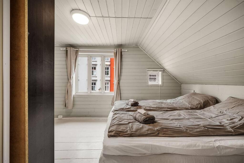 Dinbnb Homes I 4-Bedroom Historical House In Romantic Surroundings Bergen Exterior photo